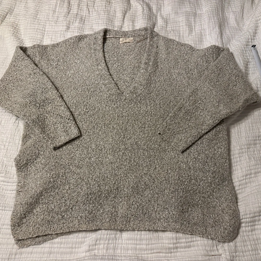 Urban Outfitters Rosie Cozy V-Neck Pullover - Size L